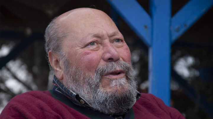 Emek Sineması’nın efsanevi müdürü Hikmet Dikmen hayatını kaybetti