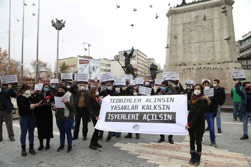 ‘Kafe-Bar Çalışanları Dayanışması’: “Bizi açlığa, ölüme mahkum edenlerle derdimiz var” | Söyleşi ‘Kafe-Bar Çalışanları Dayanışması’: “Bizi açlığa, ölüme mahkum edenlerle derdimiz var” | Söyleşi